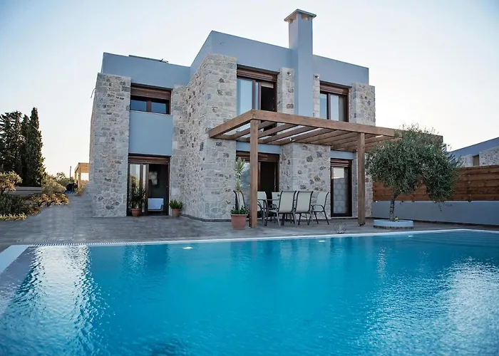 Sperveri Enalio - Heated Pool فيلة