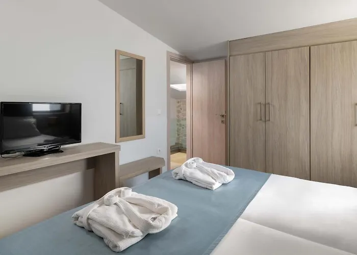 Sperveri Enalio - Heated Pool