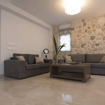 Sperveri Enalio Villa *